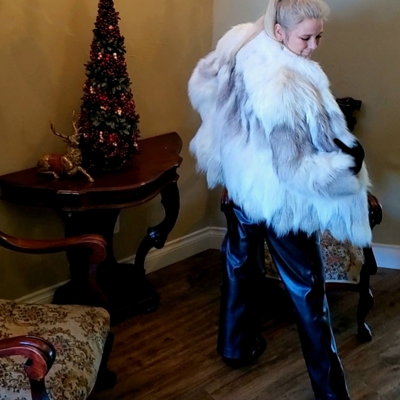 Exquisite Marble Fox Fur Coat sz Med/Lg - Picture 15 of 17